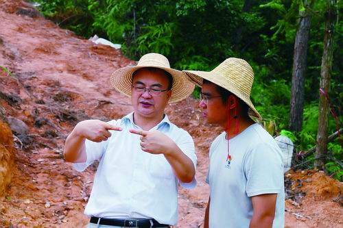 打破学科壁垒,他带领团队在矿物学领域闯出中国道路